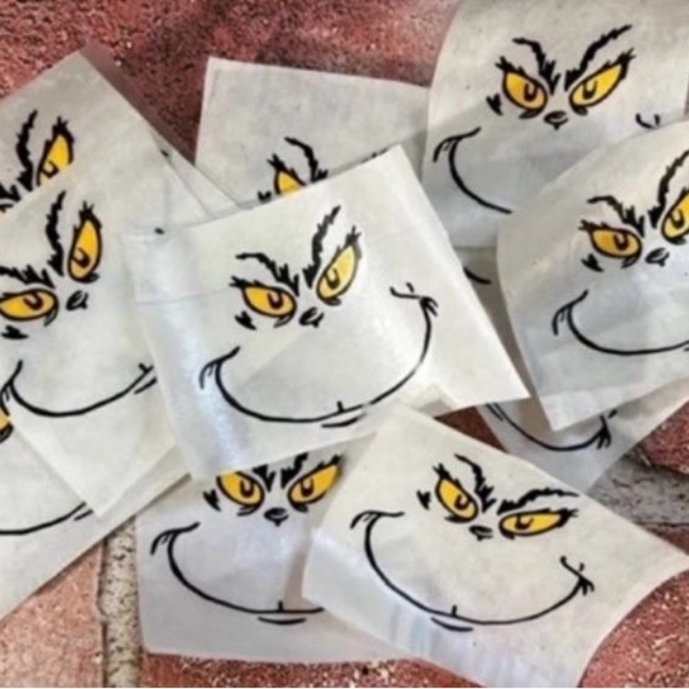 20 Grinch Decals Face with Yellow Eyes